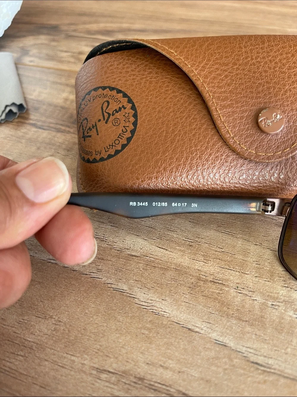 Pre-owned Ray-Ban RB3445 Sunglasses in Brown and Brown Gradient (64-17 )- RB3445